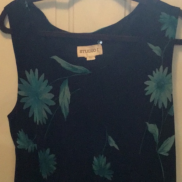 Ladies Sleeveless Summer Dress With Matching Jacket - Picture 2 of 4